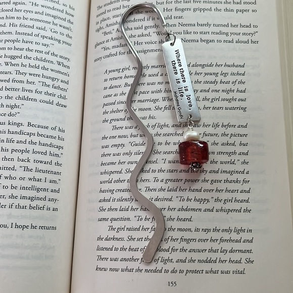 Hooked Beaded Book Mark with Inspirational Quote - Picture 5 of 6